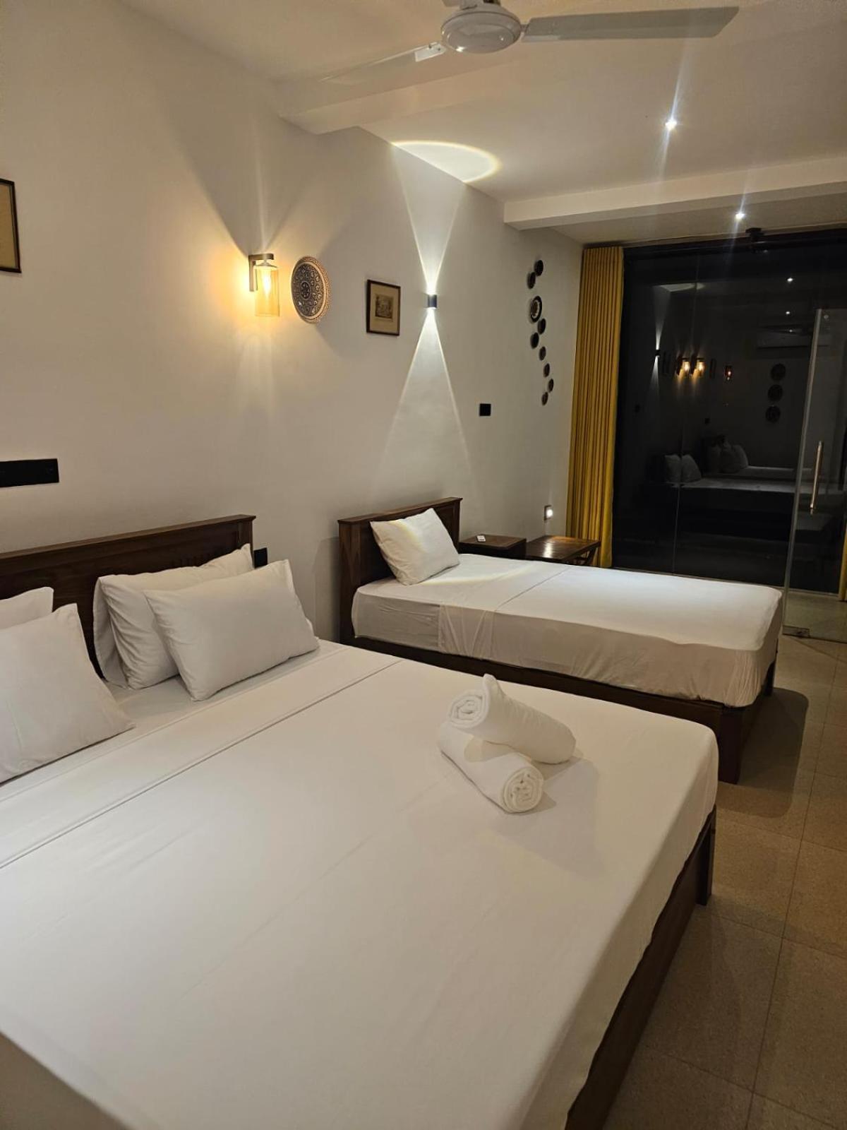 Kings Bay Beach Resort Galle Εξωτερικό φωτογραφία