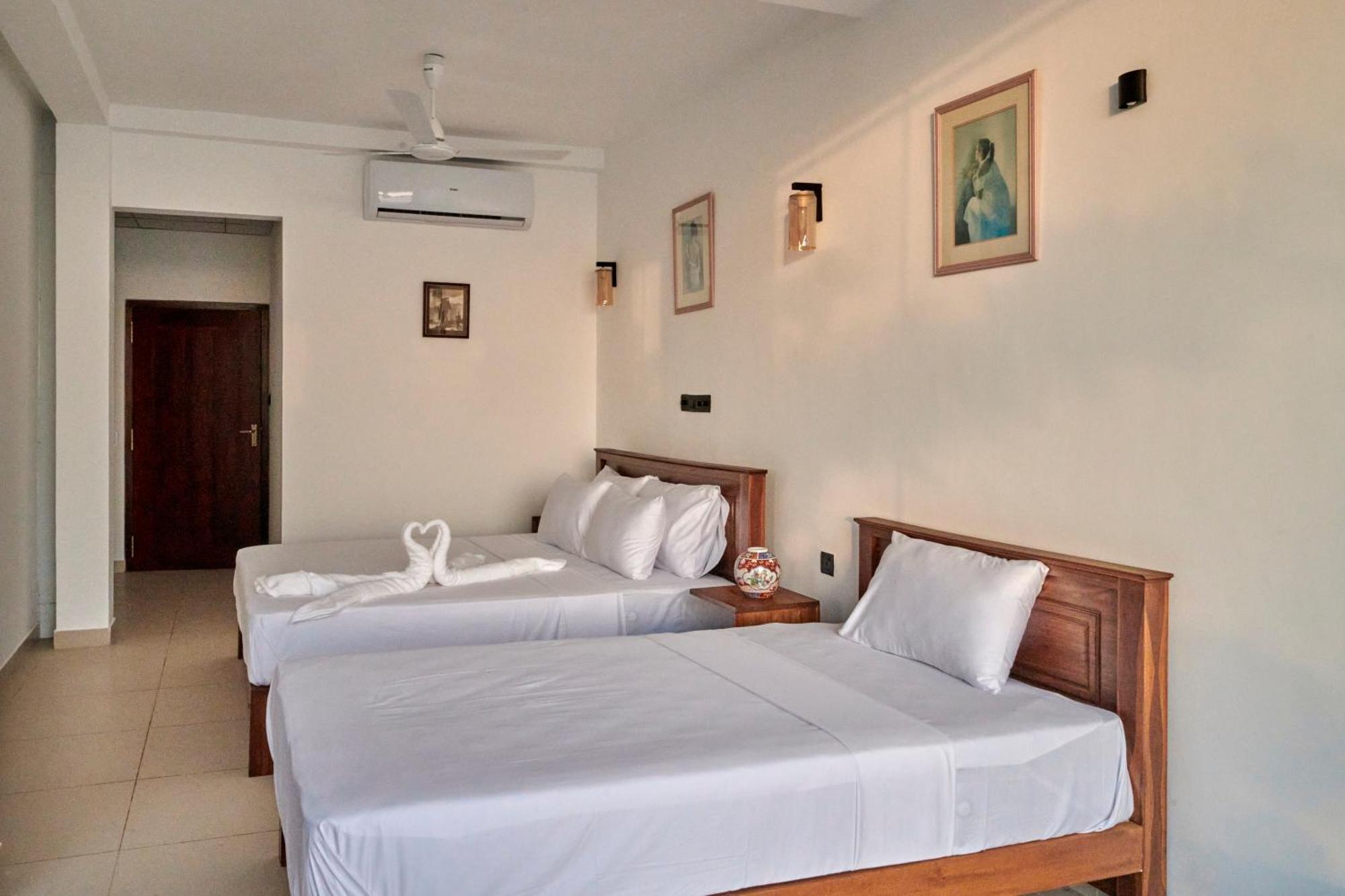 Kings Bay Beach Resort Galle Εξωτερικό φωτογραφία